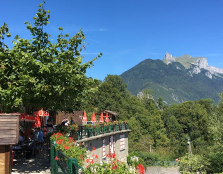 restau grotte et cascade