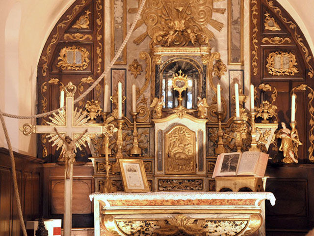 Maître autel de la Chapelle des Angonnes