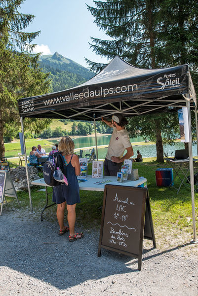 Accueil estival au Lac de Montriond