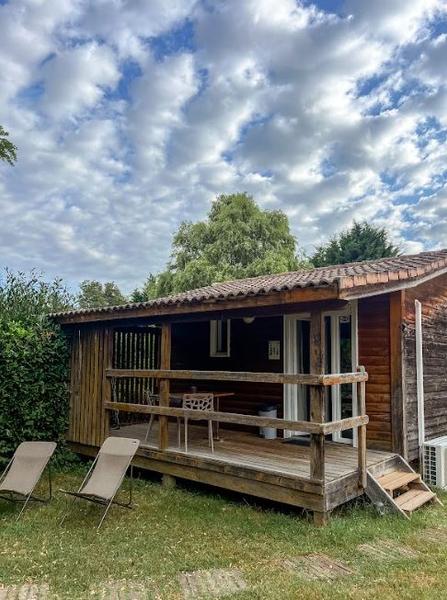 Chalet hôtelier -  Camping des Epinettes - St Romain de Jalionas - Balcons du Dauphiné