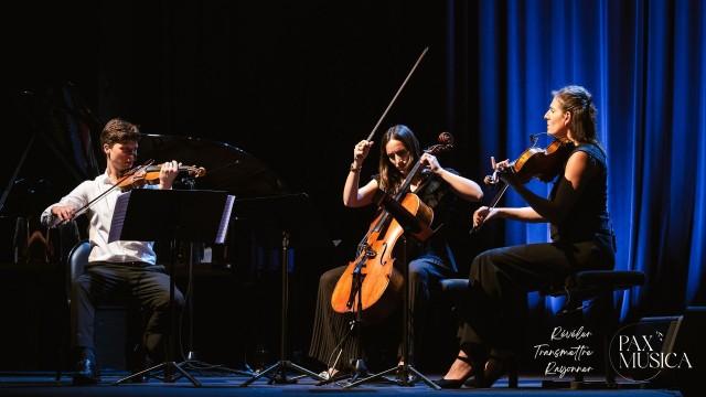 Illustration de la Journée internationale des migrants 2025 au Palais de la Porte Dorée