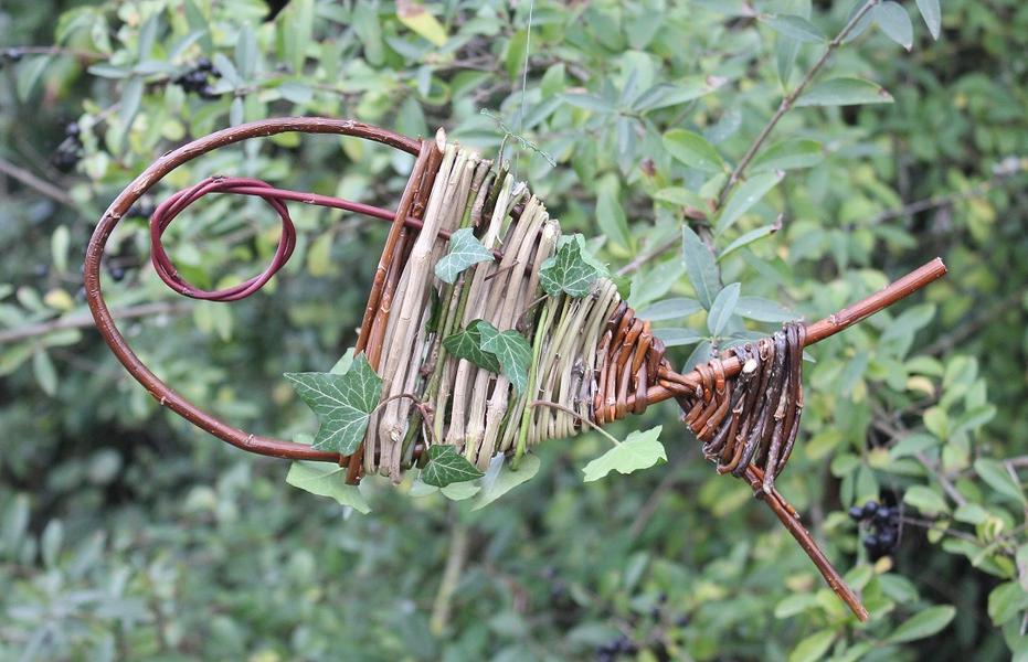 Animation nature sur les ENS : initiation à la vannerie sauvage_Chozeau-Balcons du Dauphiné