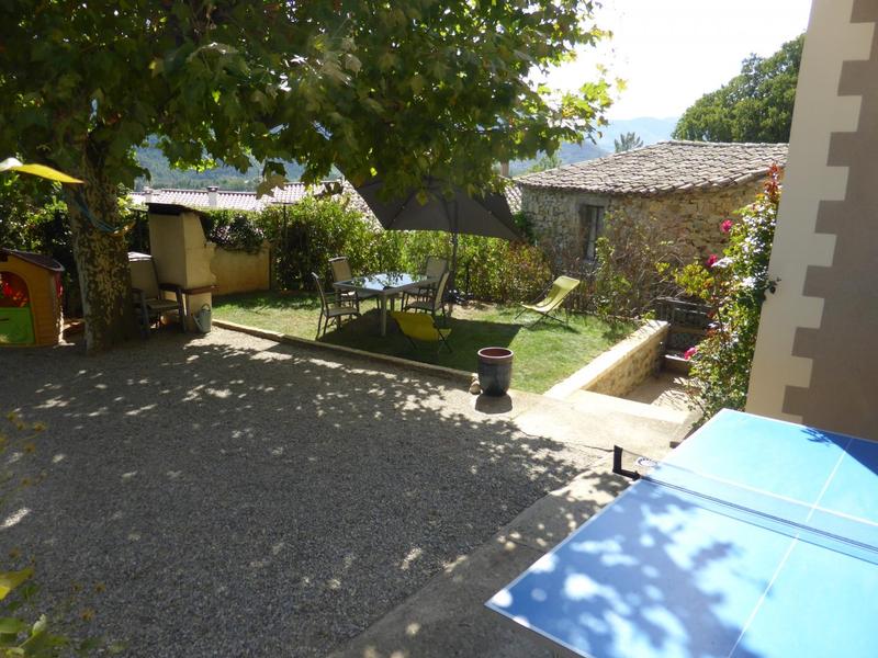 Jardin barbecue La Source