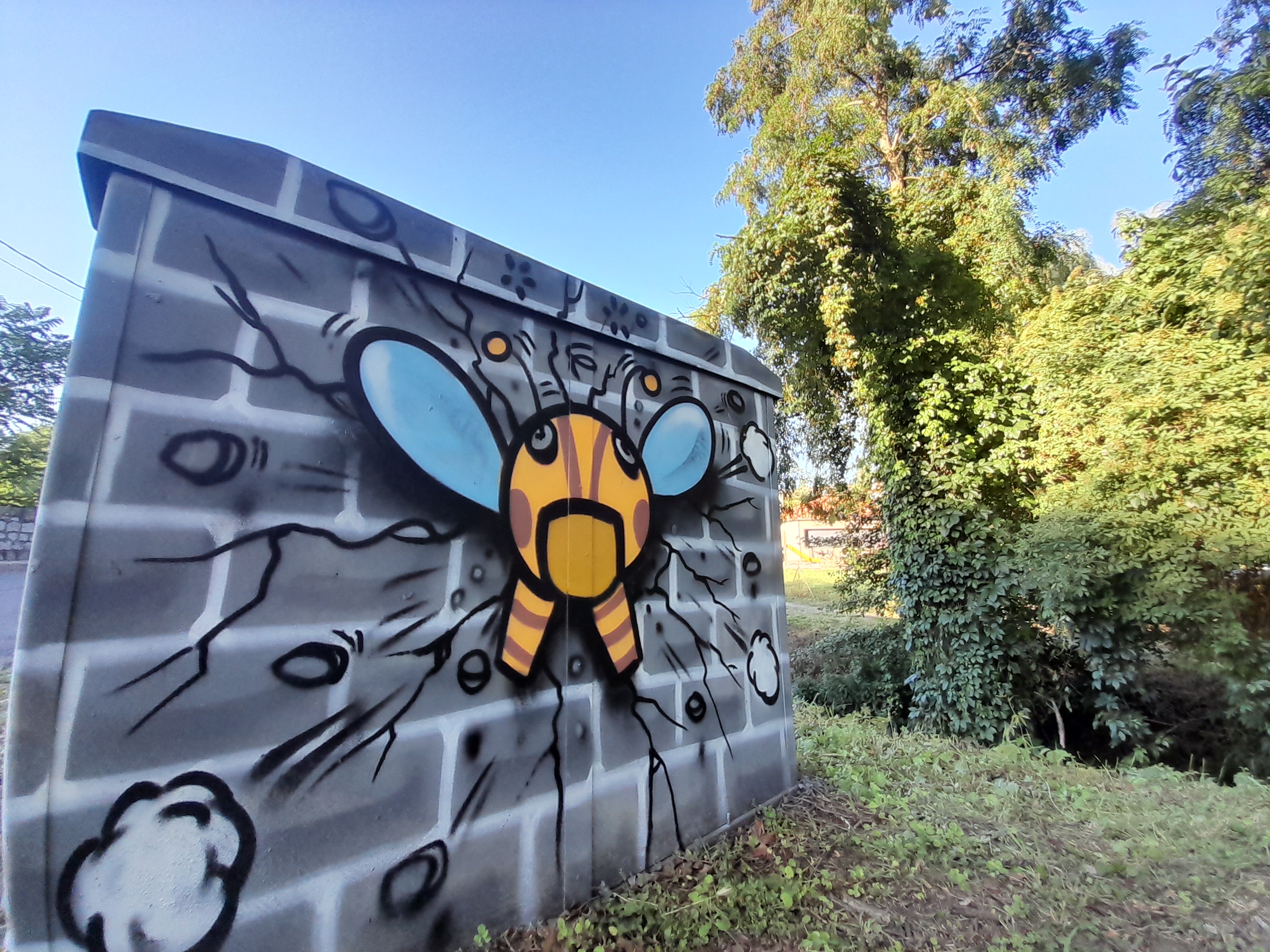 l'abeille du camping JACE_Street-art culture_Amis des Arts_Mornant