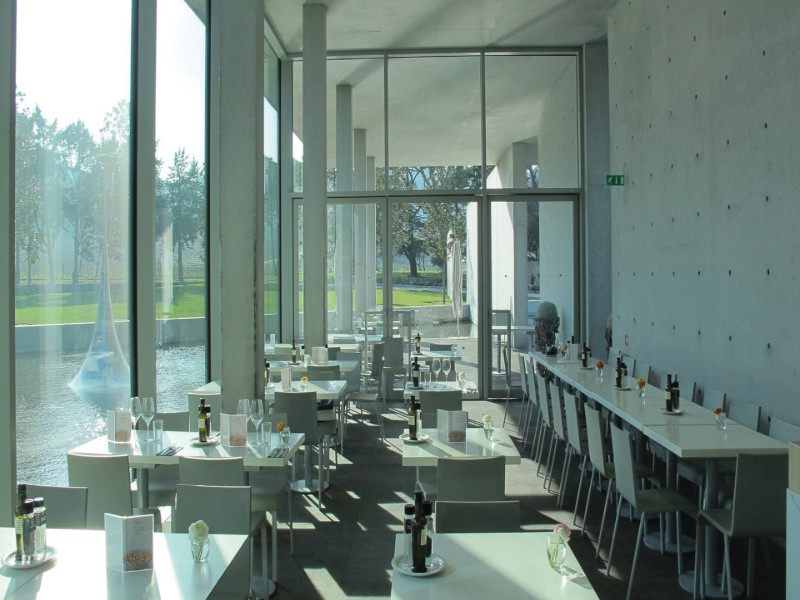 Restaurant du centre d'Art Tadao Ando