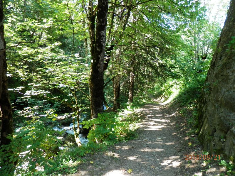Chemin de la Cascade