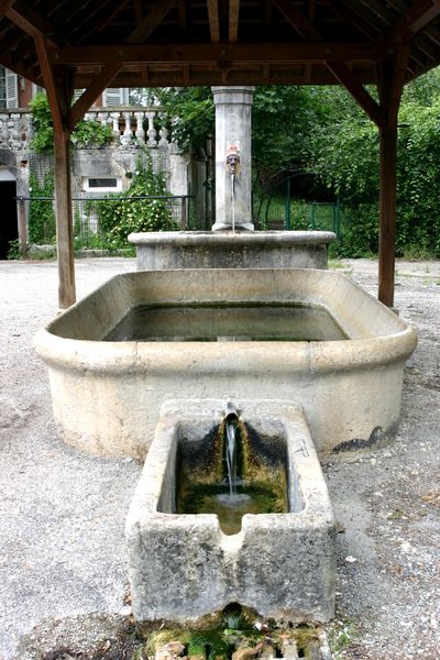 Lavoir de Meyrieu