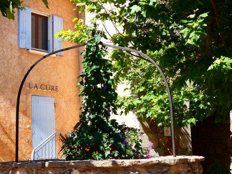 - © Office de Tourisme Sisteron Buëch Les 10 ans du café associatif 'La Cure'_Upaix - © Office de Tourisme Sisteron Buëch