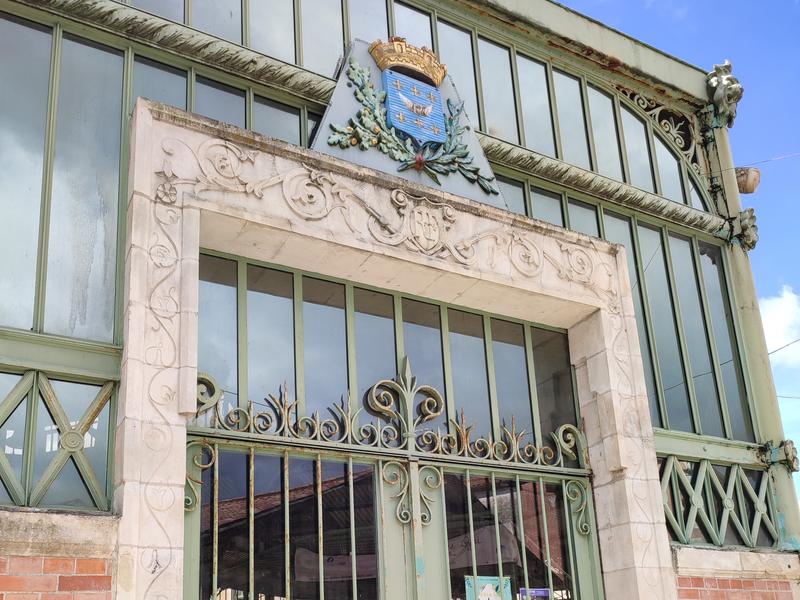 Halles