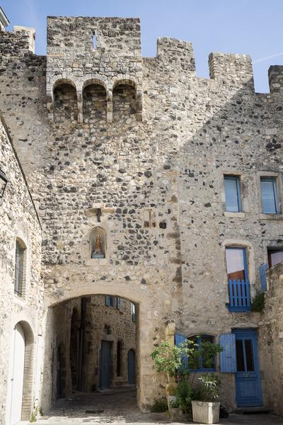 Porte sud du village fortifié
