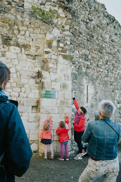 Imaginer la porte en traçant lespace