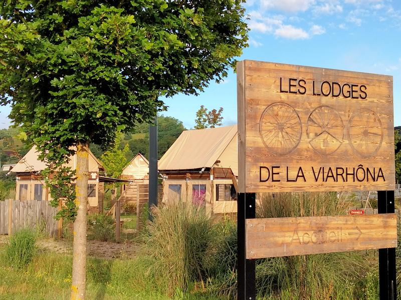 Les Lodges de la Viarhôna : bienveneu dans notre petit coin de paradis !