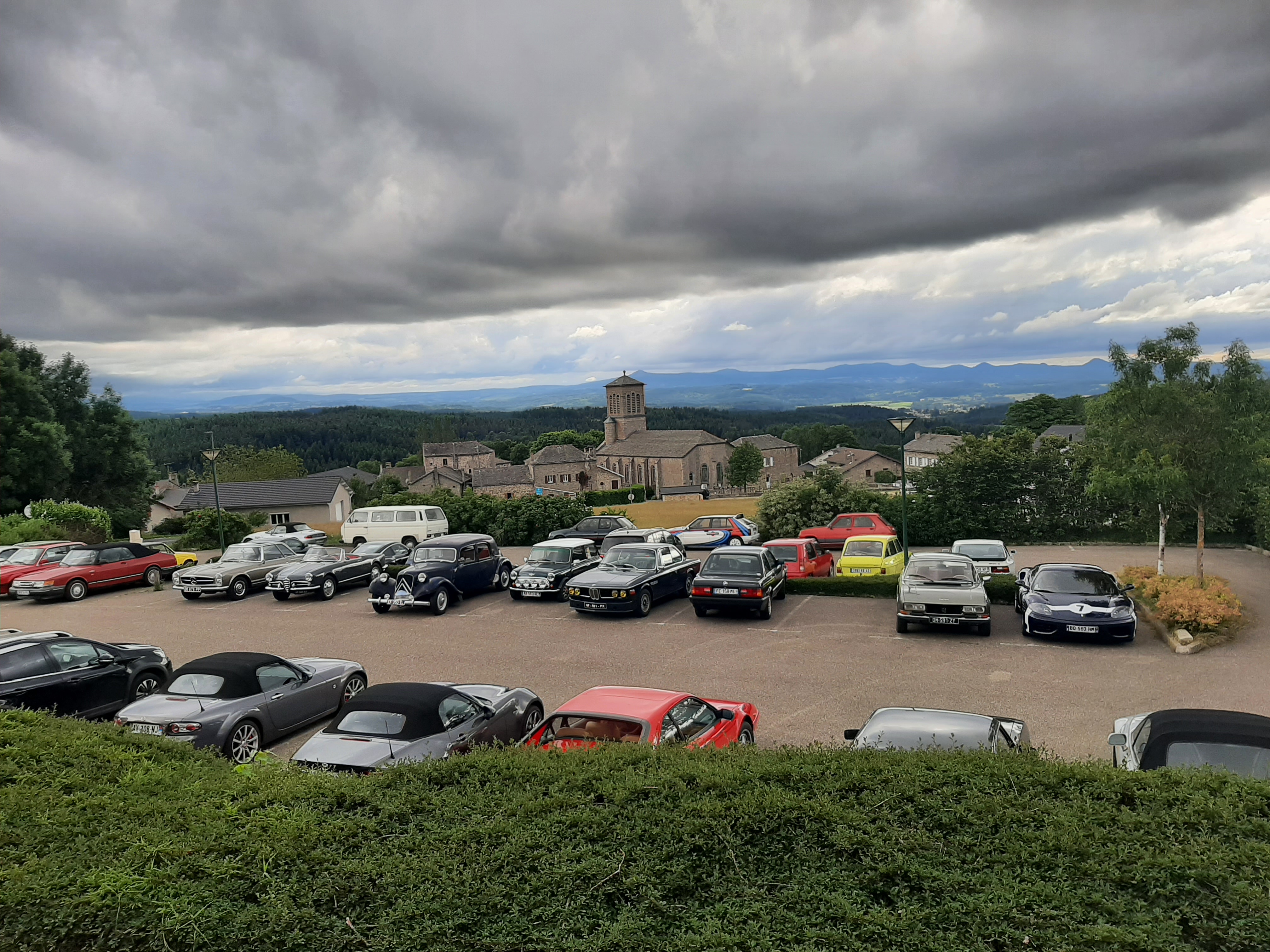 Rassemblement voitures anciennes