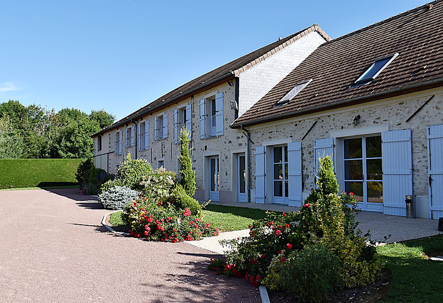Au Domélia Provinois, gîtes ruraux, chambres d'hôtes et salle de réception à Cerneux, proche de Provins