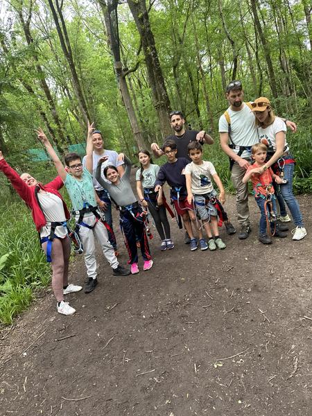 Groupe accrobranche parents enfants