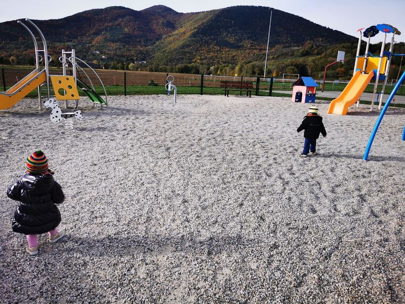 Aire de Jeux Pierre Châtel