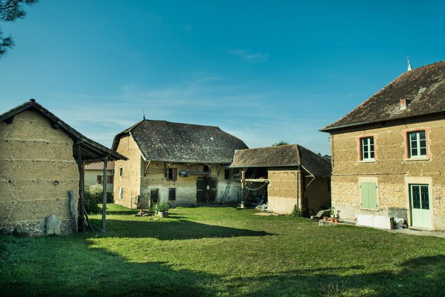 Fermes en pisé - Saint-Chef - Balcons du Dauphiné