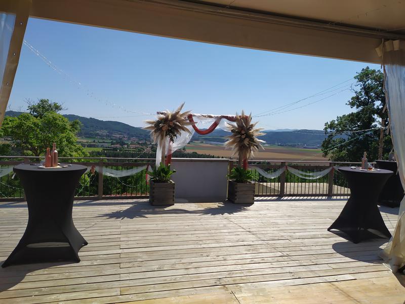 Terrasse du chapiteau