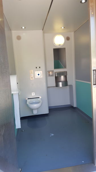 Toilettes publiques Ferme de la nature