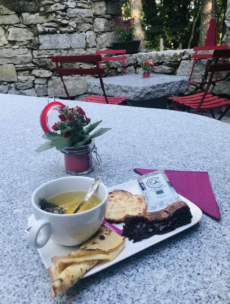 Restaurant extérieur - Lacrouzette - Tarn - Occitanie