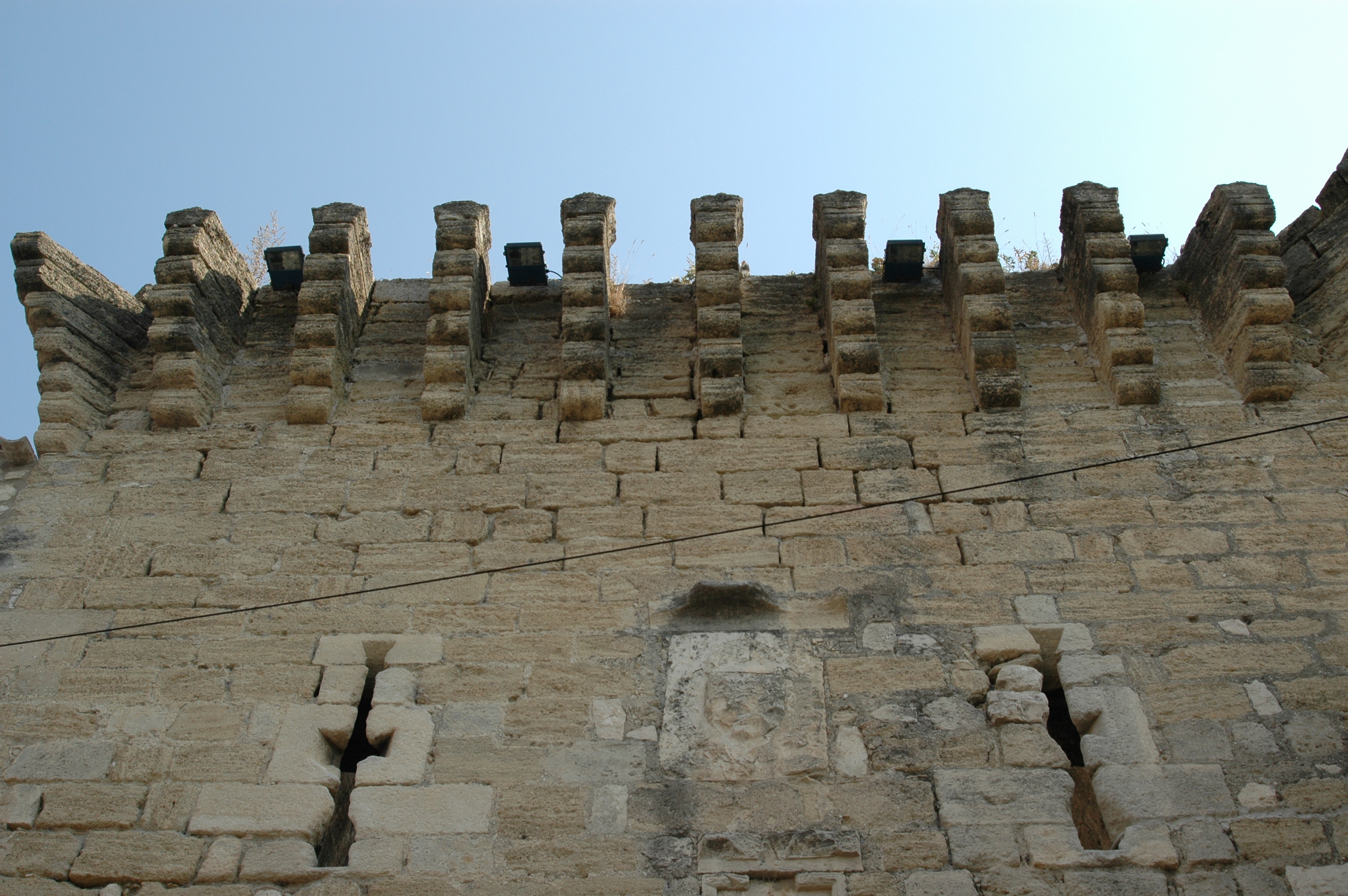Remparts et portes médiévales