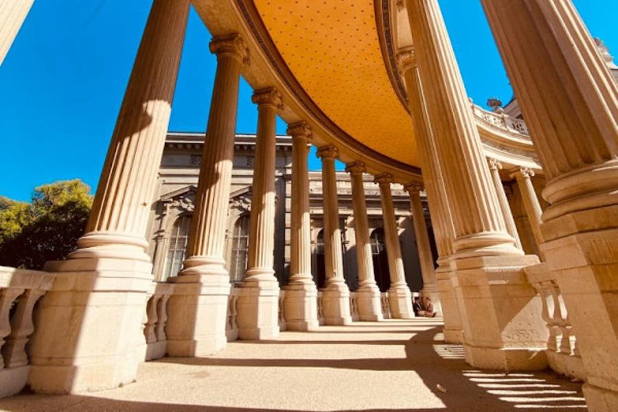 Balade en tuk tuk autour du Palais Longchamp.