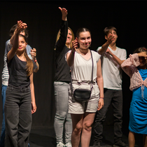 Atelier théâtre de la MJ Centre social de Tignieu-Jameyzieu - Balcons du Dauphi…