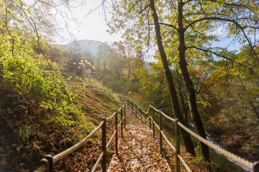 Boucle familiale autour de la Cascade de Chedde_Passy