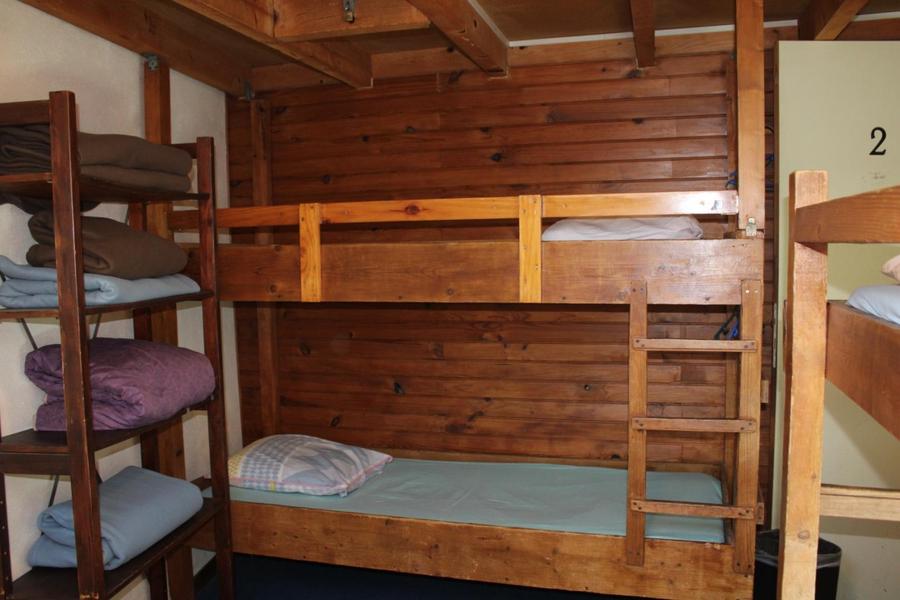 Gîte d'Etape/Groupe La Rouguière - Chambre n°2 - Saint-Martin-Vésubie - Gîtes de France Alpes-Maritimes