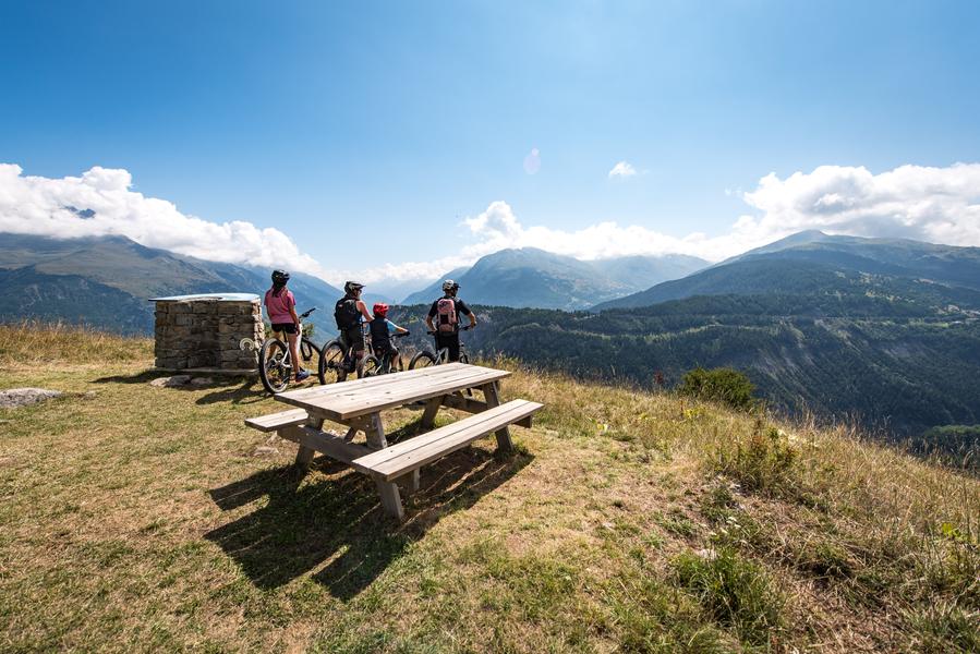 Col d'Albanne and Lac de Pramol via Les Karellis_Saint-Jean-de-Maurienne