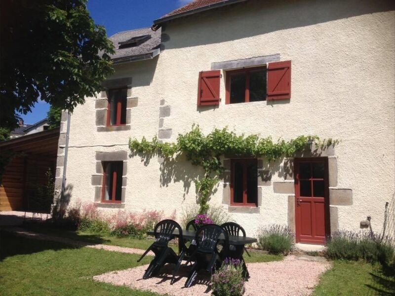 Gîte Lava Lodge Combrailleurs
