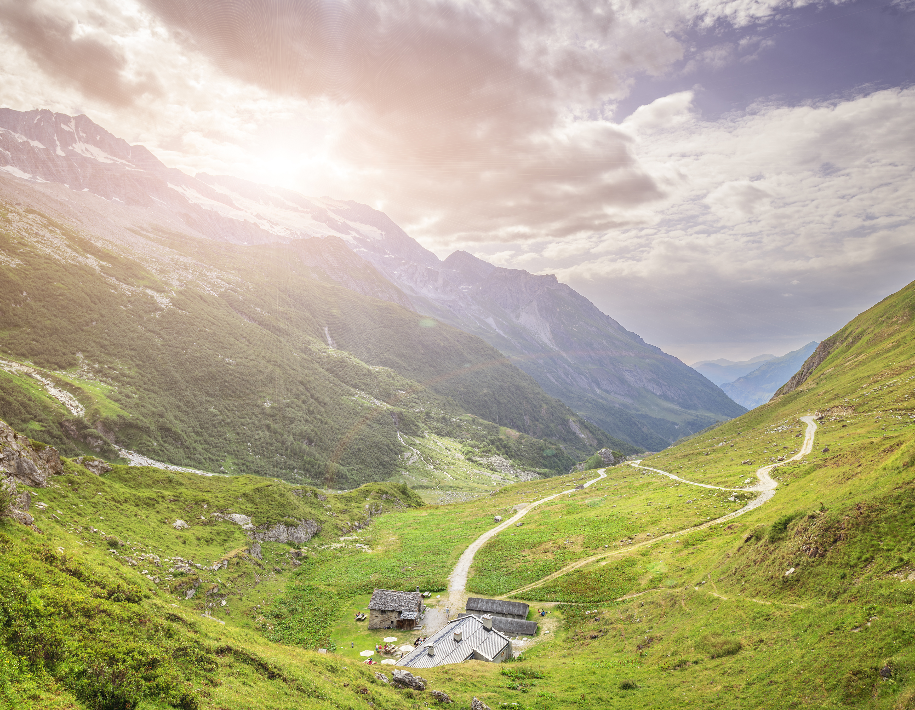 Le col du palet montagnes ensoleillées