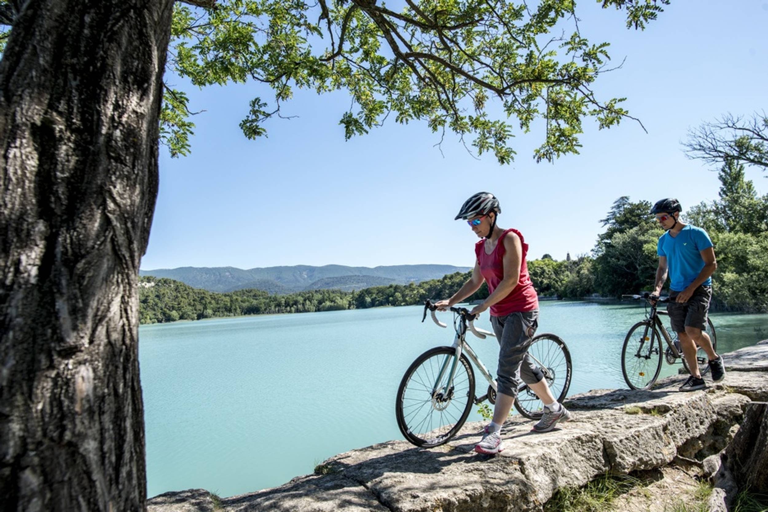 PERTUIS - Sur le pays d'Aigues à vélo (côté ouest) — photo 3