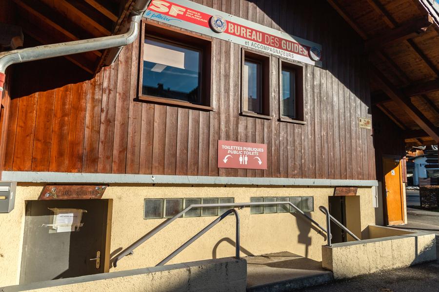 Toilettes publiques de l'ESF_Samoëns