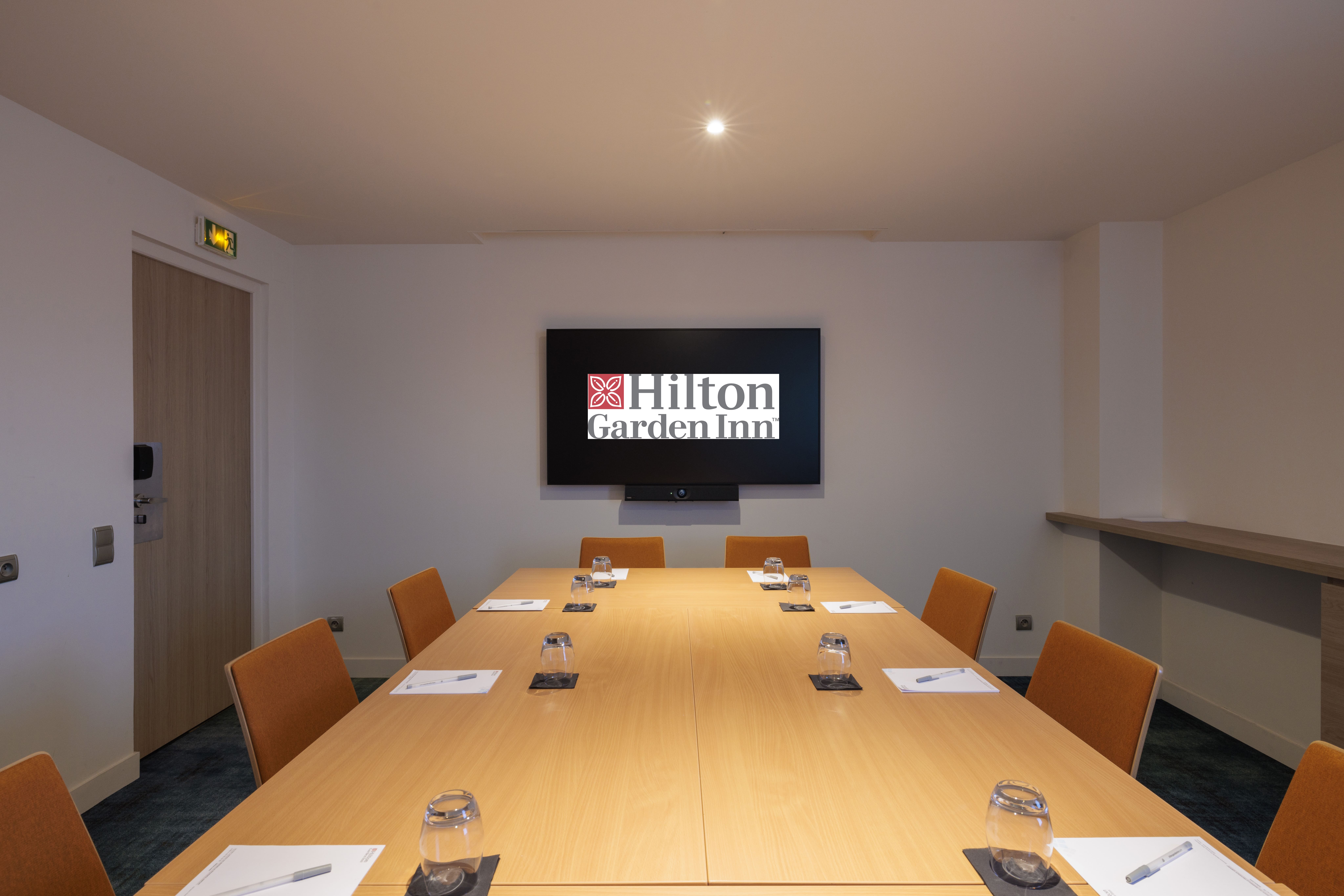 Hilton Garden Inn Marseille Airport - photo 4