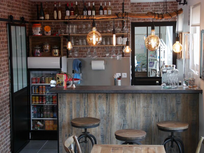 bar