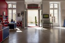 Hall Maison Jean Vilar