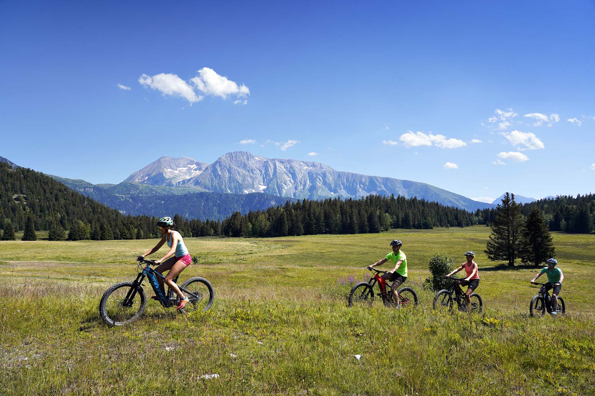 Tour of the Arselle plateau by mountain bike / ATV