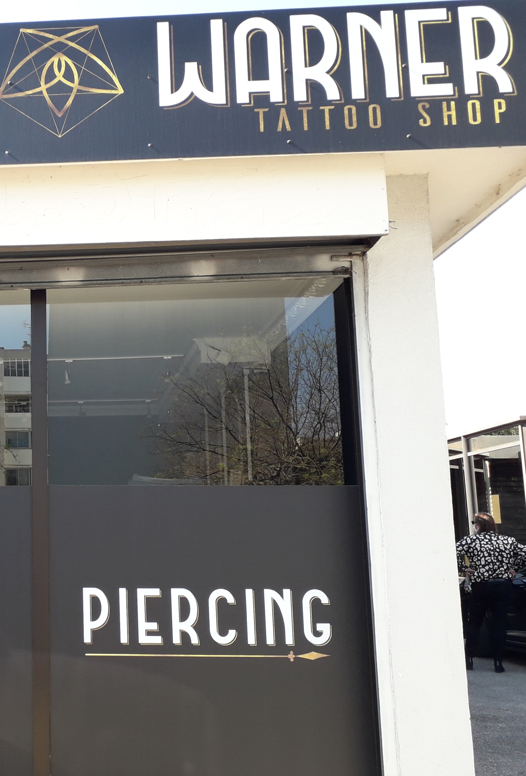 Warner tattoo shop — photo 2