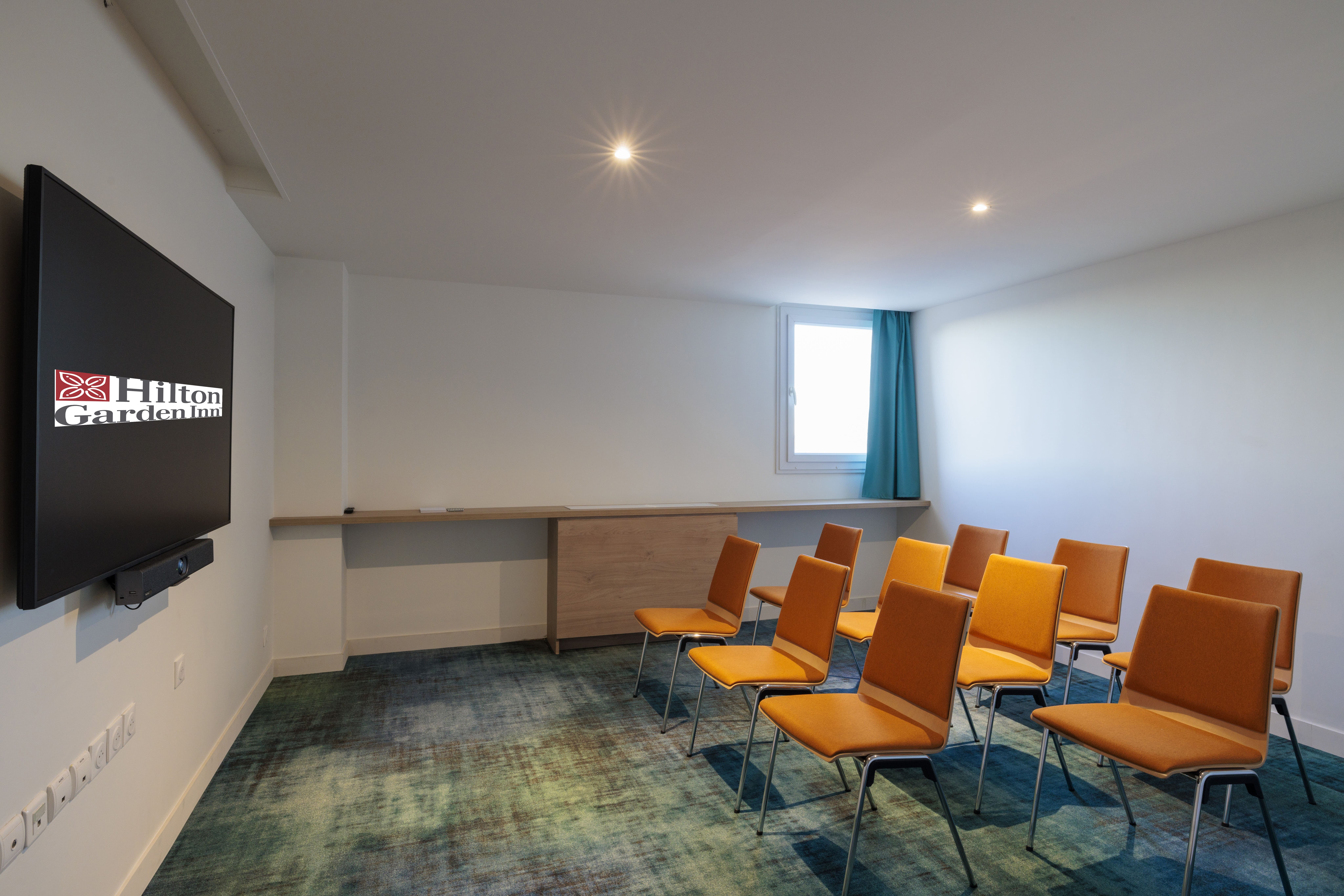 Hilton Garden Inn Marseille Airport - photo 3