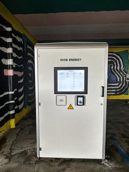 Borne de recharge - Parking 2KM3_Saint-Gervais-les-Bains