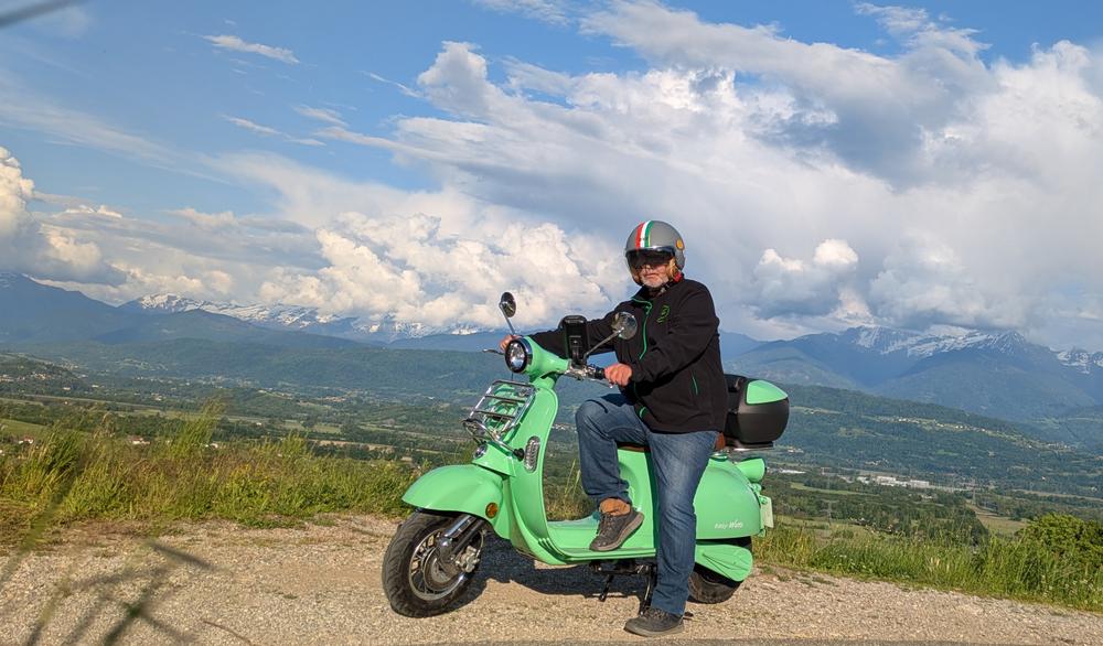 Vespa tours électrique Chambéry et Coeur de Savoie_Chambéry
