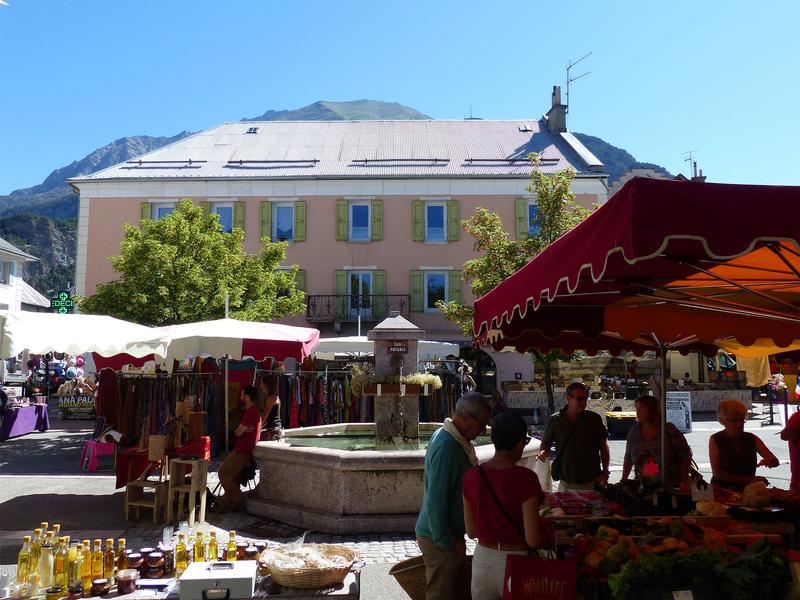 Marché estival hebdomadaire Du 1 juil au 31 août 2025