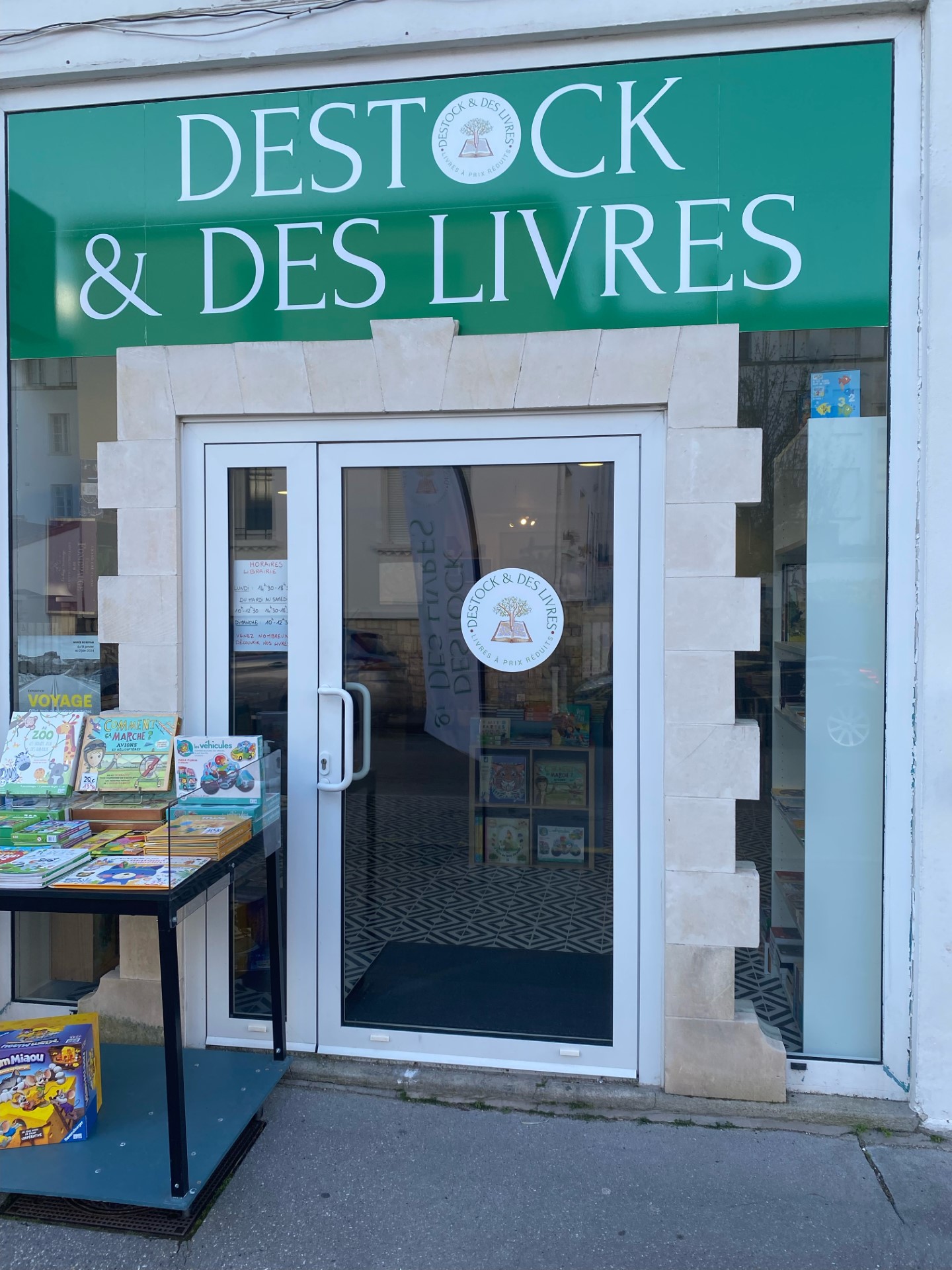 Destock & Des Livres