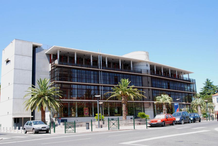 Photo médiathèque d'Hyères