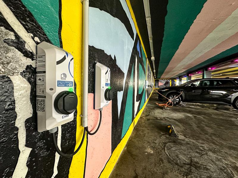 Borne de recharge - Parking 2KM3_Saint-Gervais-les-Bains