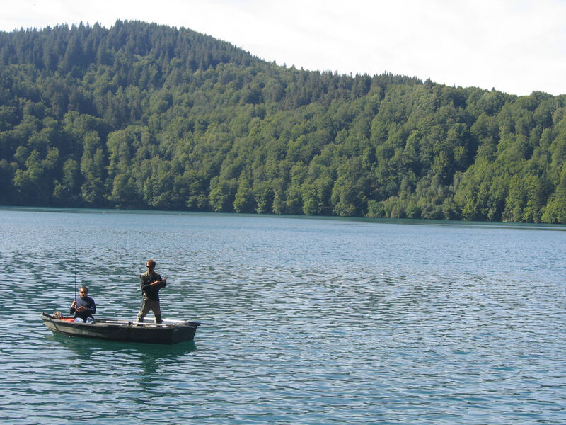Site de pêche du lac Pavin à Besse