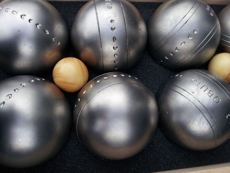 Concours de pétanque à Dolus