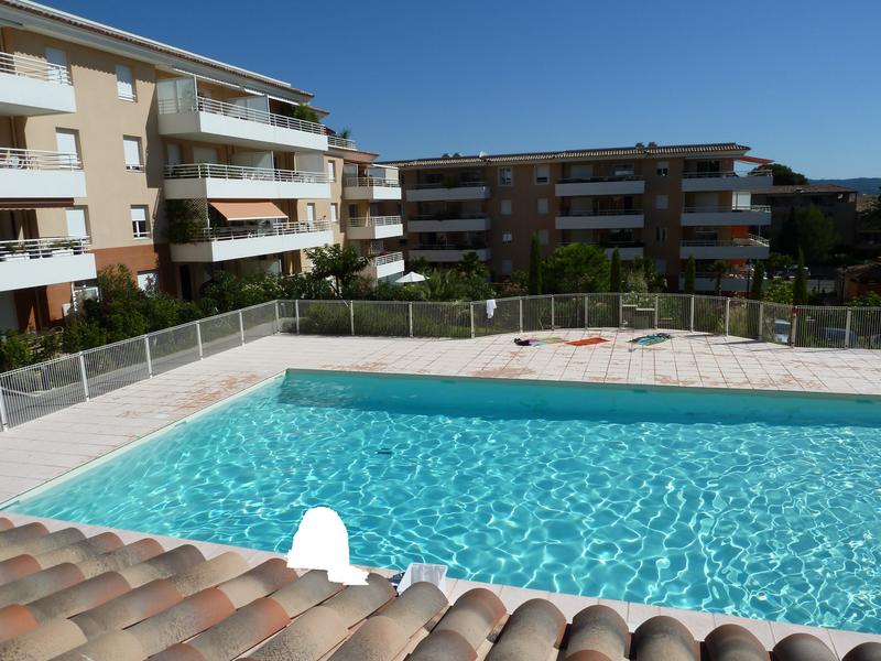 Debut-Cavalaire Piscine