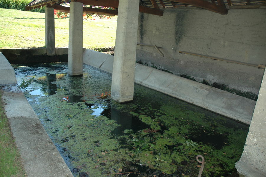 Lavoir Vézeronce-Curtin - OTSI Morestel